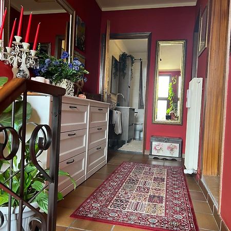 Casa Serenella B&B - Casa Vacanze 피아촐라 술 브렌타 외부 사진