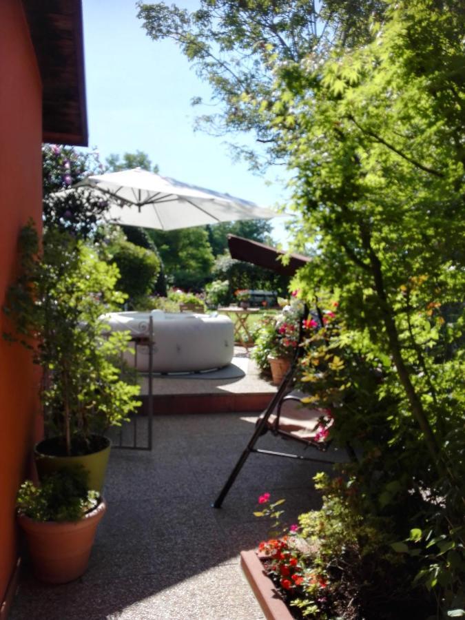 Casa Serenella B&B - Casa Vacanze 피아촐라 술 브렌타 외부 사진