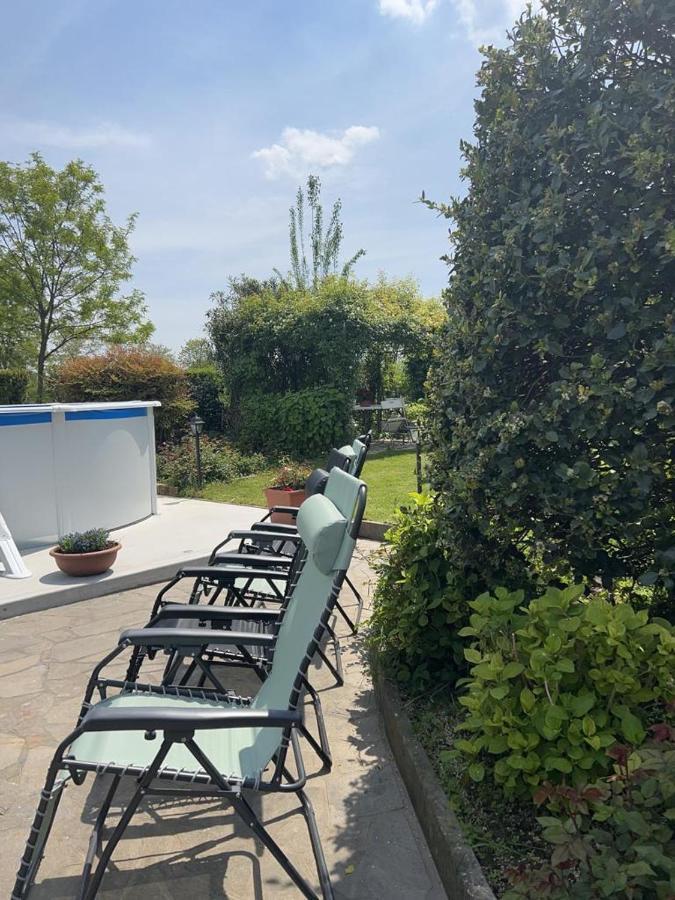 Casa Serenella B&B - Casa Vacanze 피아촐라 술 브렌타 외부 사진