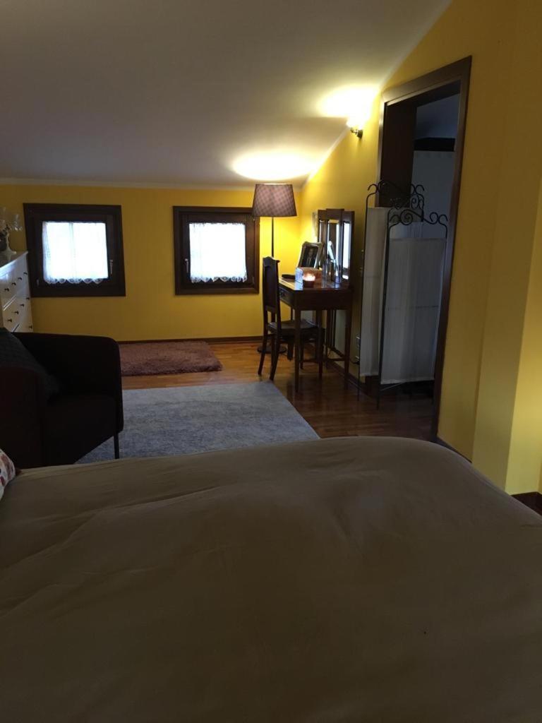 Casa Serenella B&B - Casa Vacanze 피아촐라 술 브렌타 외부 사진